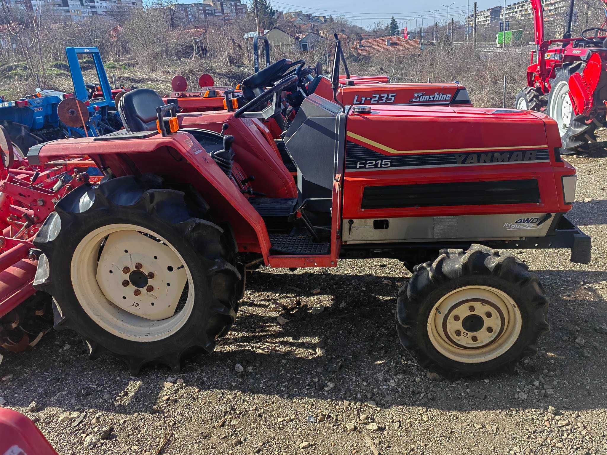 Трактор YANMAR F215  4x4