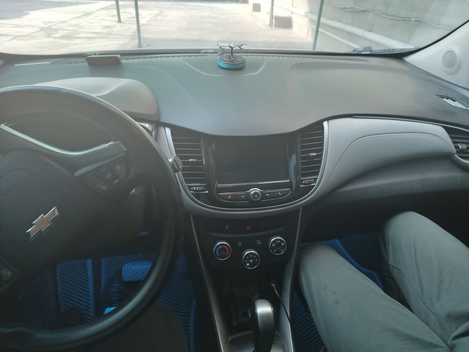 Треккр сотилади.