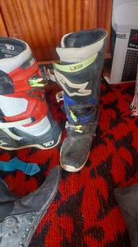 Vând  cizme alpinestars  tech 10