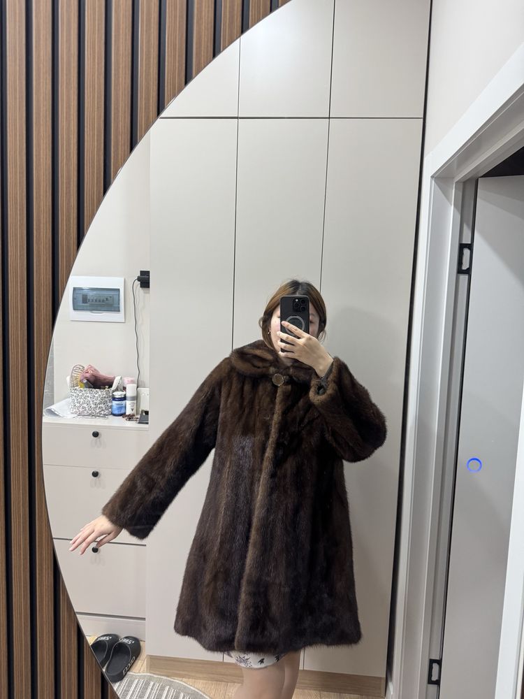 Продается шуба.
