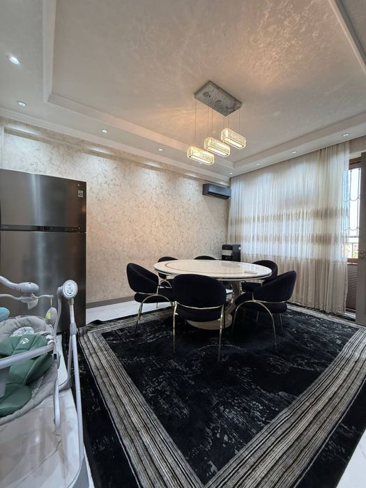 Юнусобод 18  новастройка 318 м2 срочно
