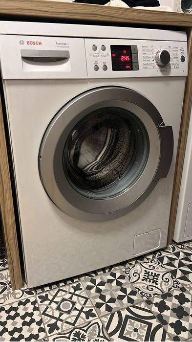 Masina de spalat Bosch si uscator de rufe Siemens IQ700 A+++