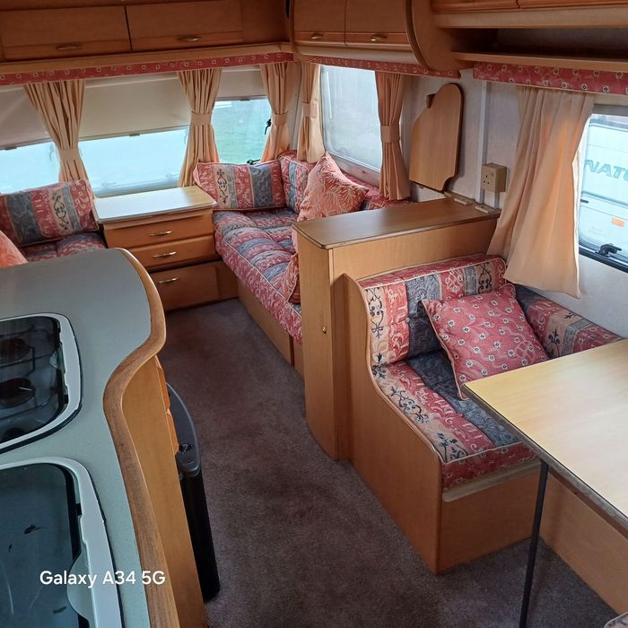 Vând bsyley pangeant