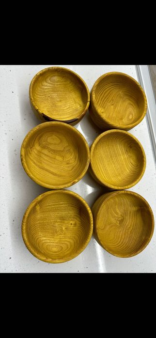 Масивни дървени купички от черница