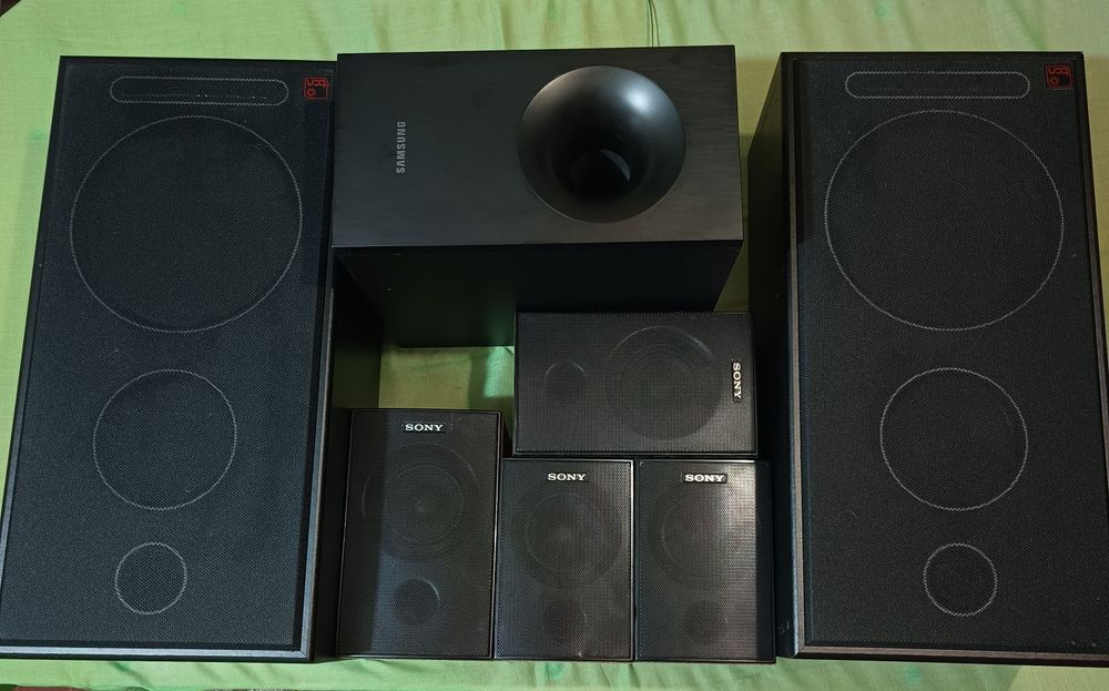 2 Boxe Technocontron, 1 subwoofer Samsung,  4 sateliti Sony,  ocazie,