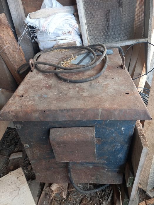 Aparat de sudura trfazic