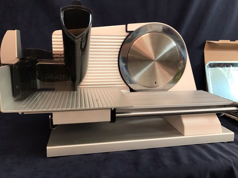 Уред за рязане ка колбаси Graef