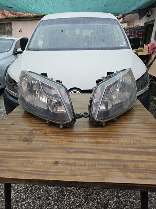 Фарове Фолксваген(Volkswagen) Caddy 2014