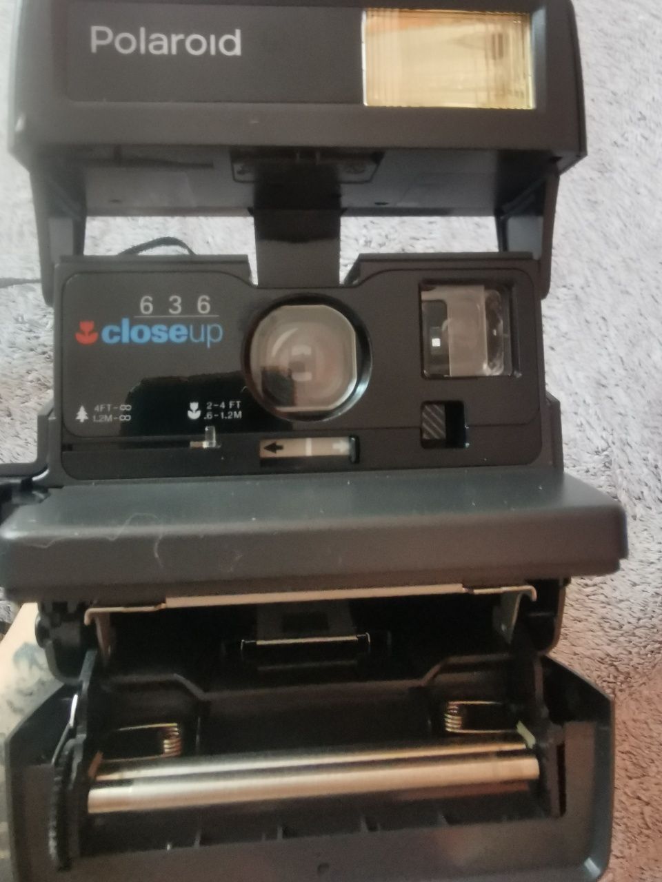 Продавам polaroid film 1 + 336