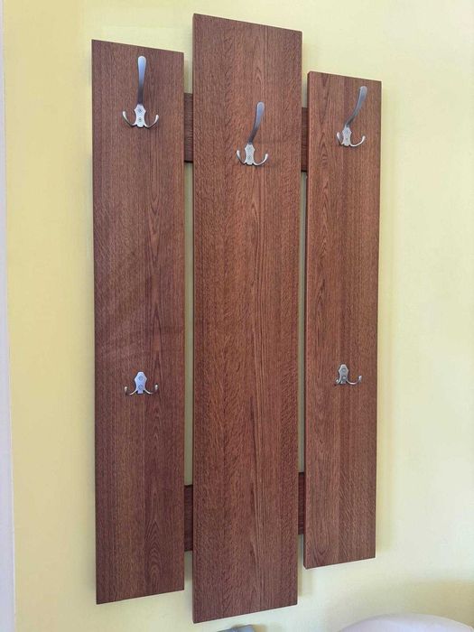 Cuier elegant – perfect pentru cabinete sau spații de birou