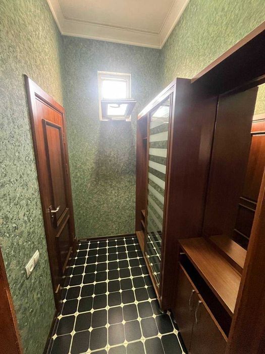 [SM] Сдаётся 2-этажное коммерческое помещение — 500 м² на Сафийской