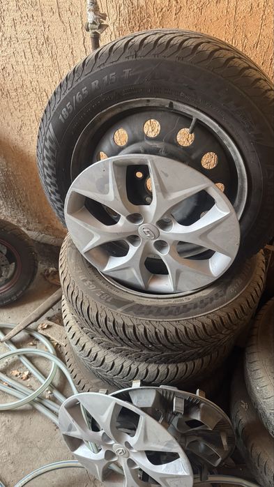 185/65R/15T зимние зины с диском и калпаком