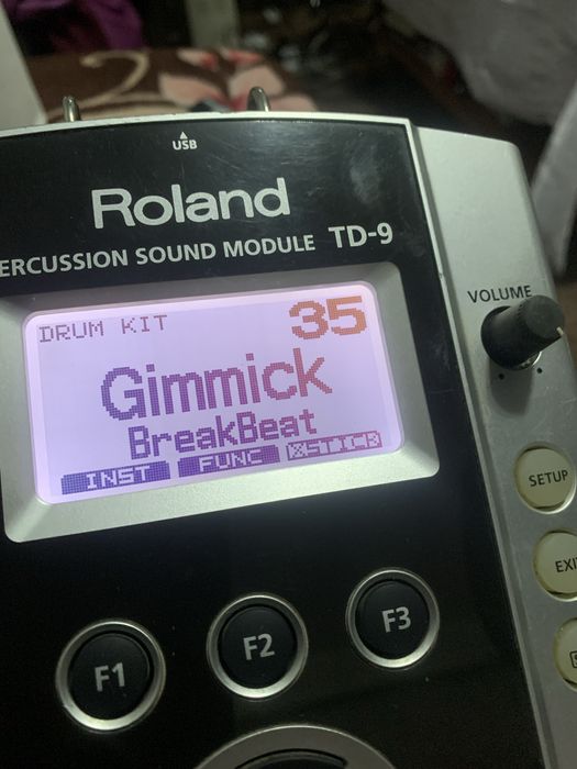 Roland TD9aproape noi
