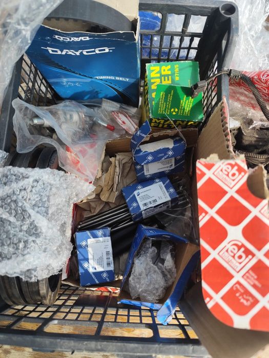 Vând încărcător frontal O&K L6