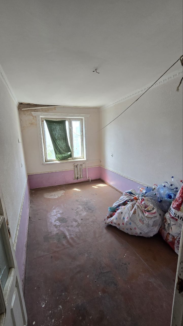 Квартира Срочна Сотилади 4-хона 4-этаж 100м² кв.Ор Шарк-1 Моника