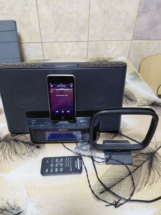 Vând sistem audio sony ico-ca15ip