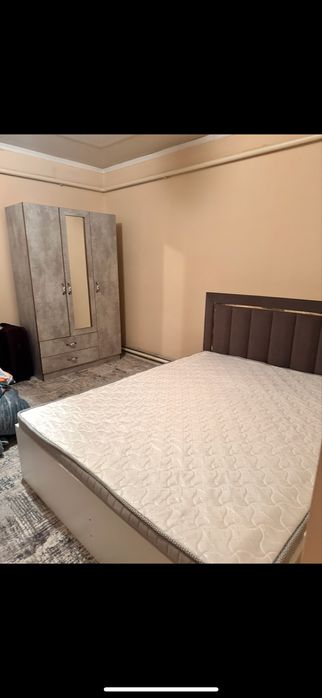 Продам двуспальный диван + матрас ортопедически