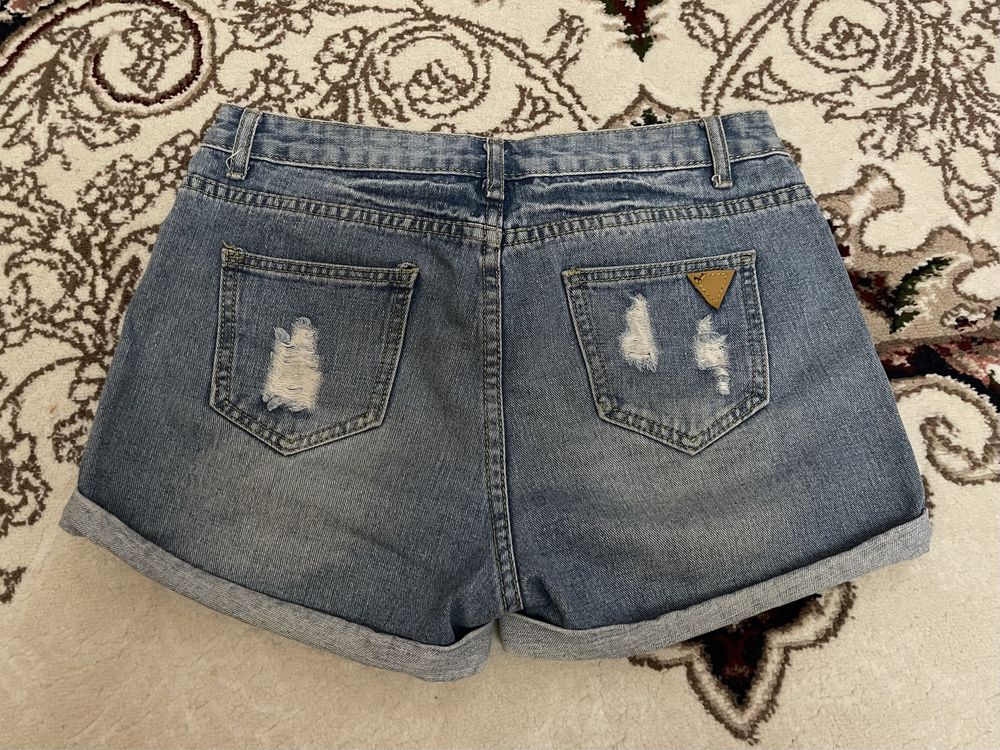 Женские джинсовые мини шорты и джинсовые бермуды