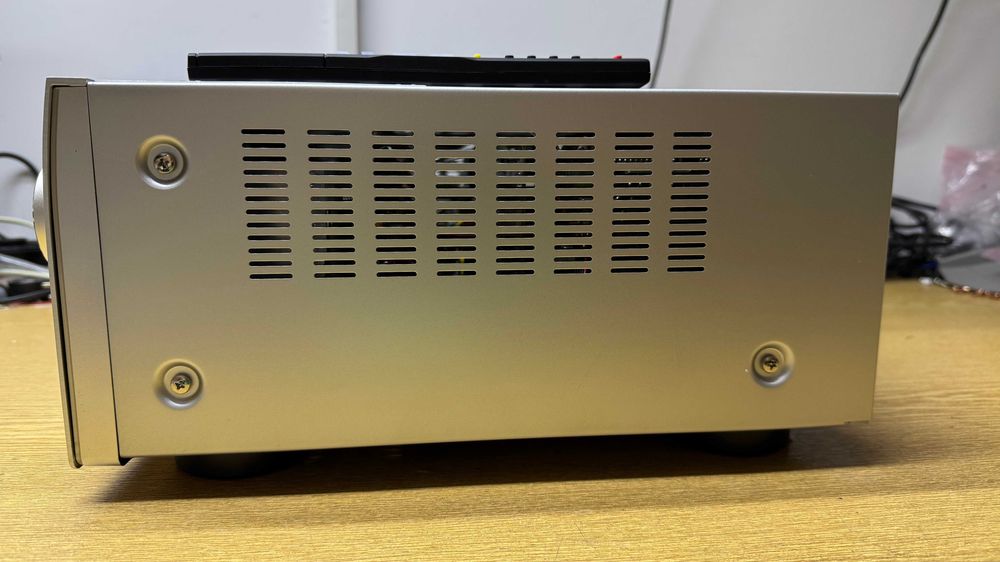 Receiver Denon AVR-X4000