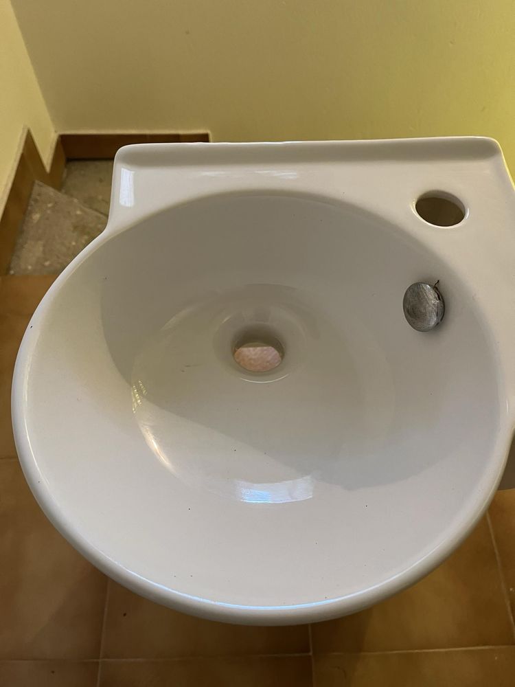 Нов долен шкаф за баня Триано с керамична мивка