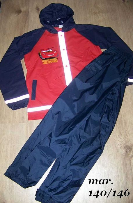 Set geaca si pantaloni de ploaie mar.128 si 140