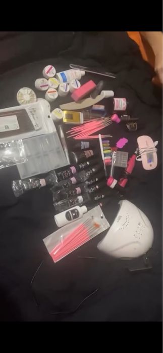 Set Profesional Manichiura Acasa cu tot ce iti trebuie pentru unghii