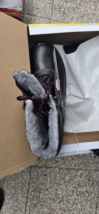 Vand ghete imblanite de piele