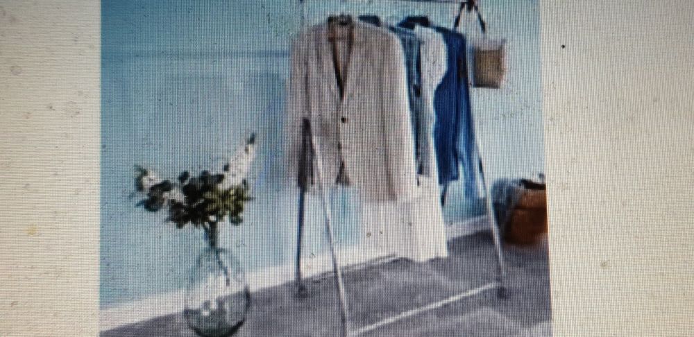 Сгъваема закачалка на колелца-нова