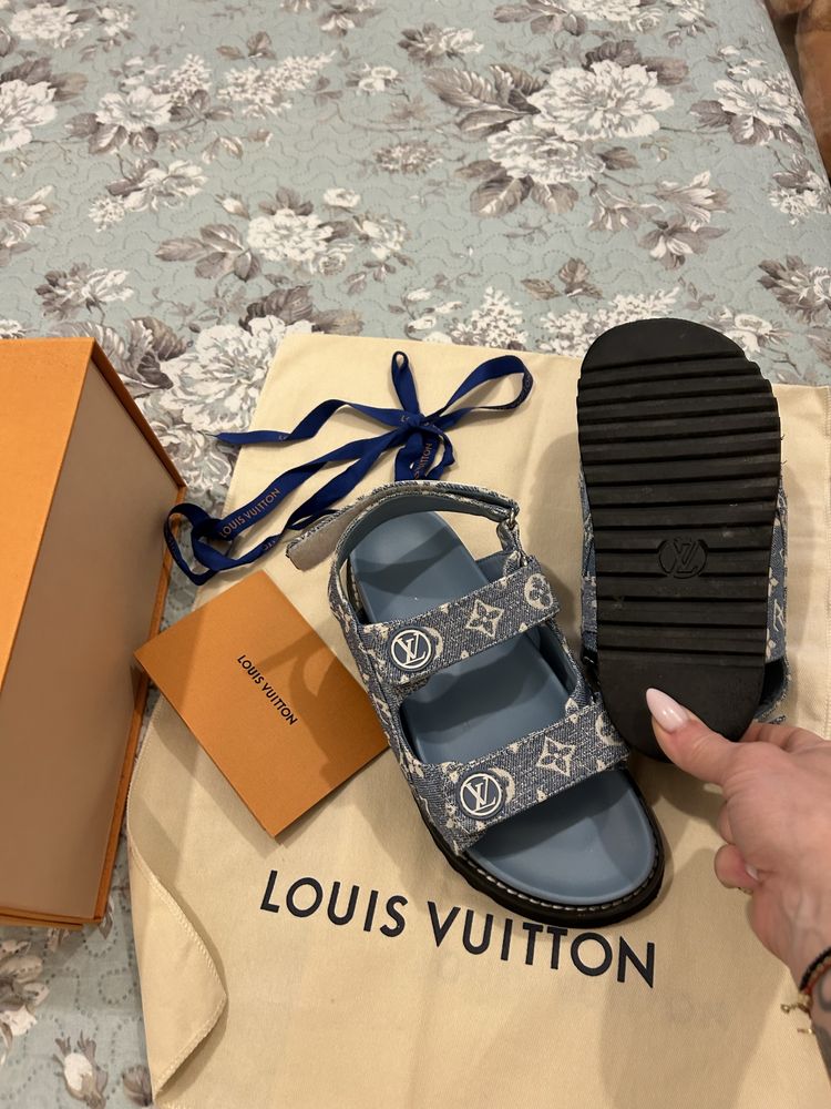 Сандали Luis Vuitton