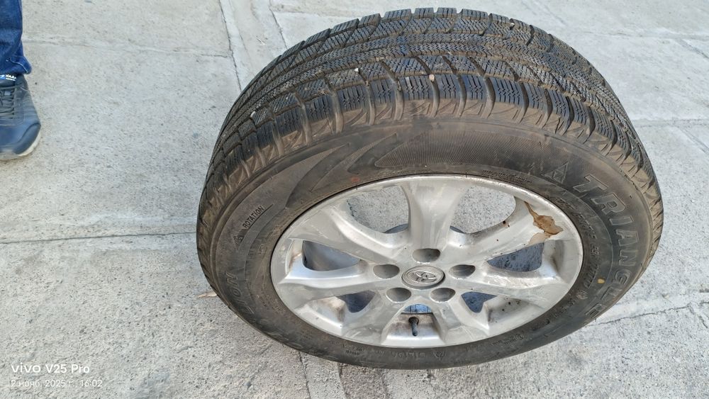 Продается зимние шины