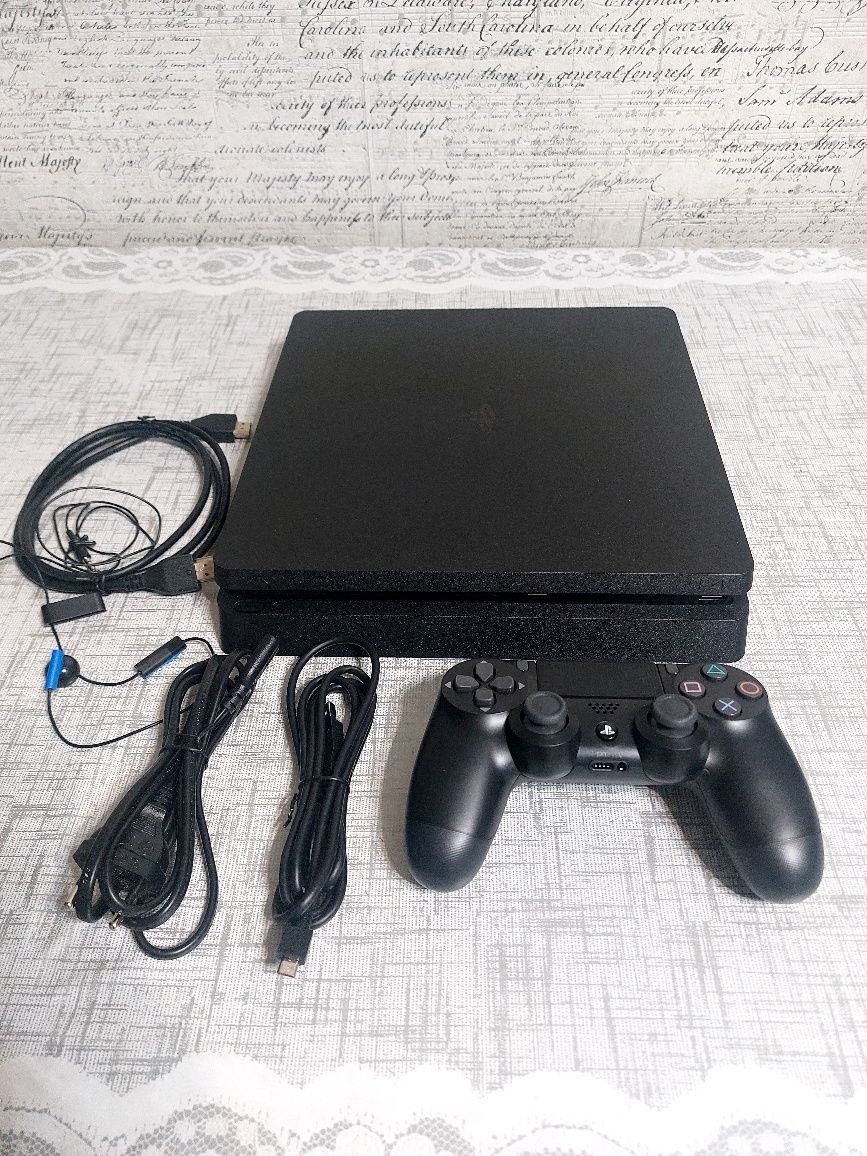 Продам игровую приставку Soni Playstation 4 slim