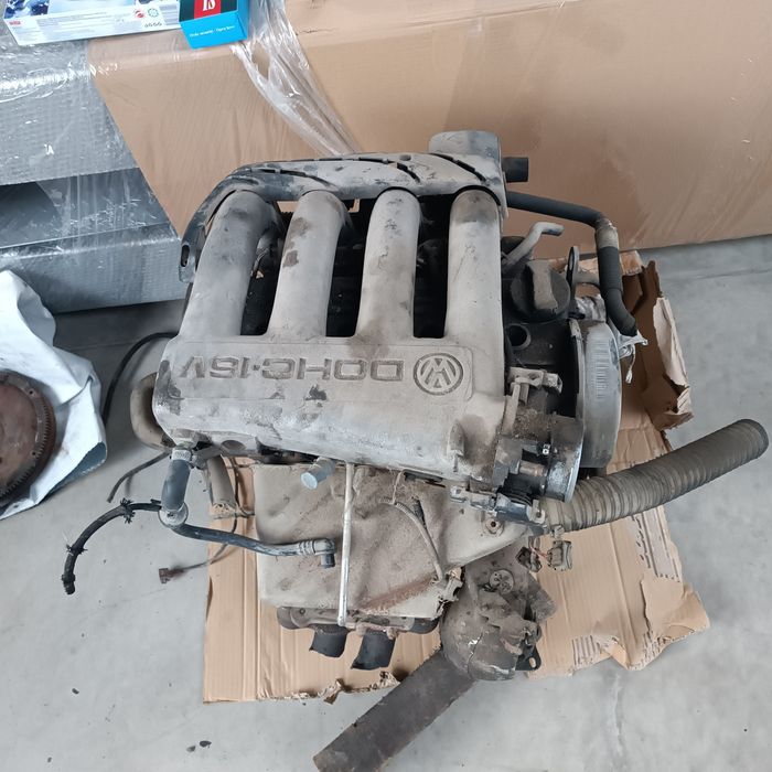 Продавам ABF на части