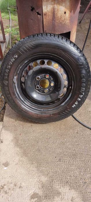 4x Jante tabla + anvelope 195/65 R15