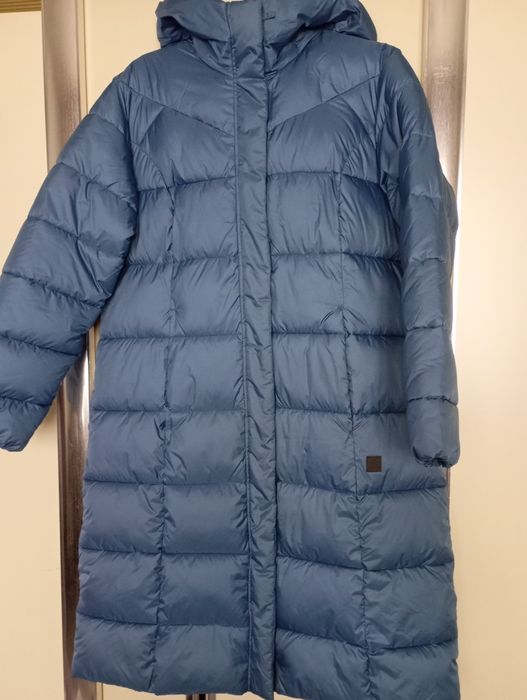 Пуховик женский 50-52 р Outventure