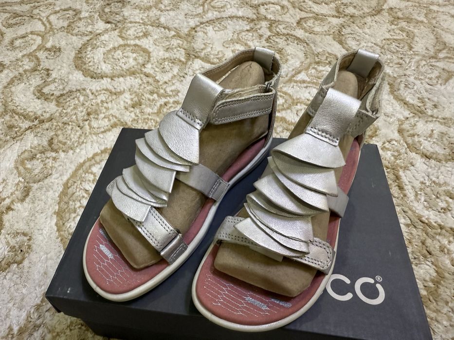 Продам сандали Ecco (оригинал) 29 размера новые