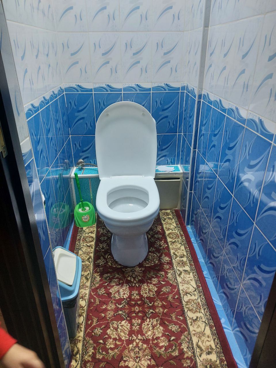 Qora qamish 2/1da 3/3/4 kvartira Sotiladi Srochna holati yaxwi