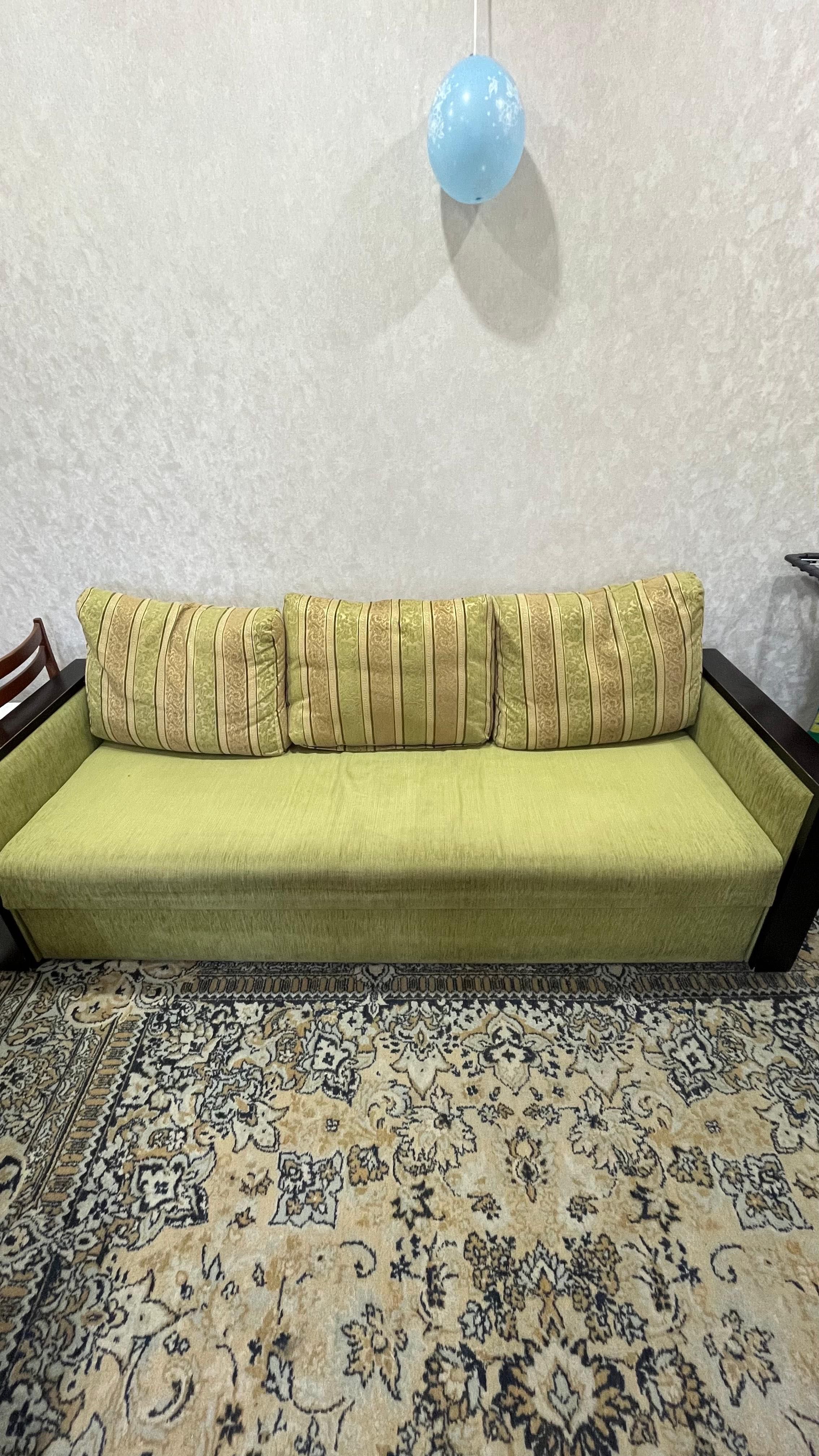 Продам диван б/у