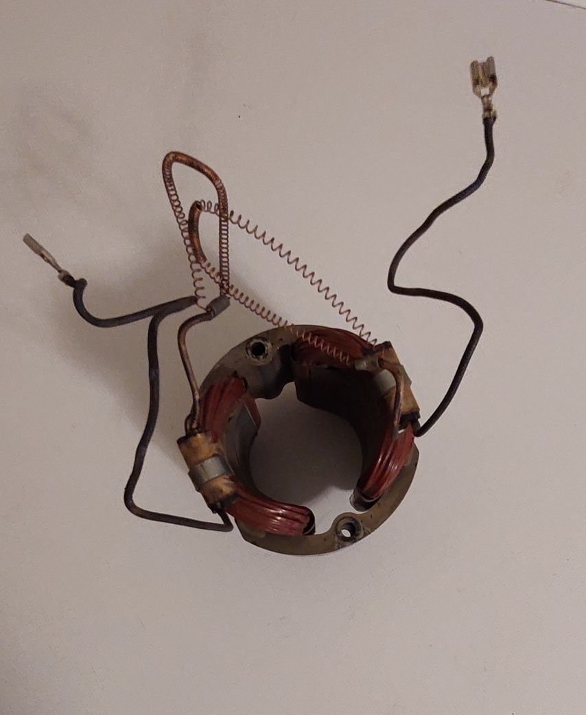 Stator  polizor unghiular makita 
GA9020 Makita