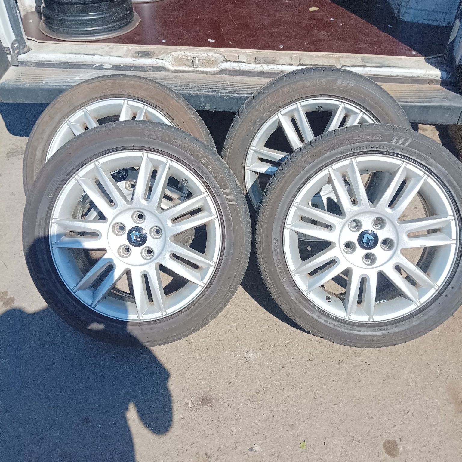 Джанти 17 5х108 с гуми 215/55/17 за Renault Espace