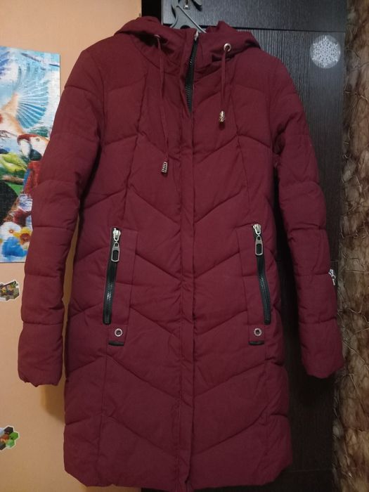 Отдам даром пуховик 42 размер