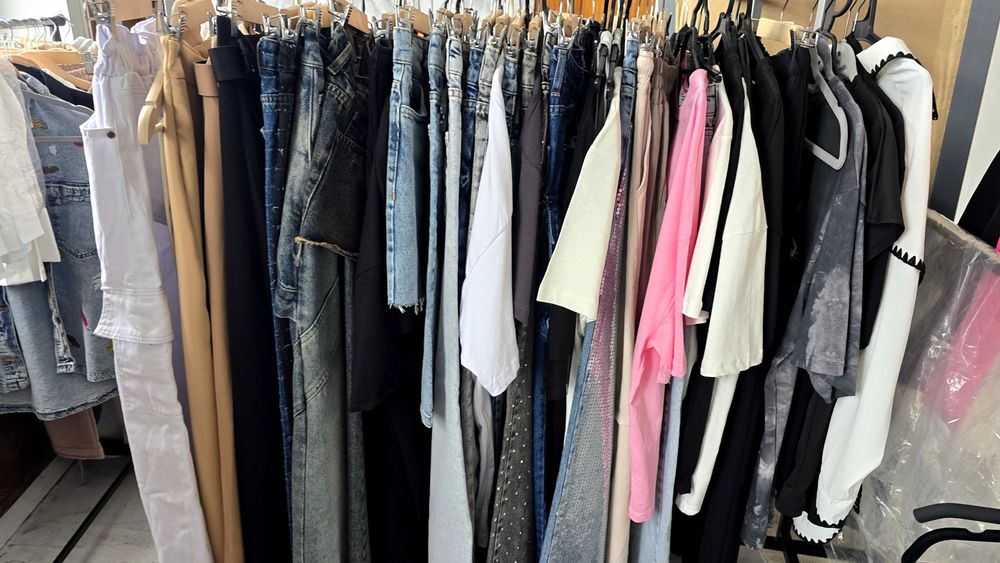 Модерни Дрехи на Едро