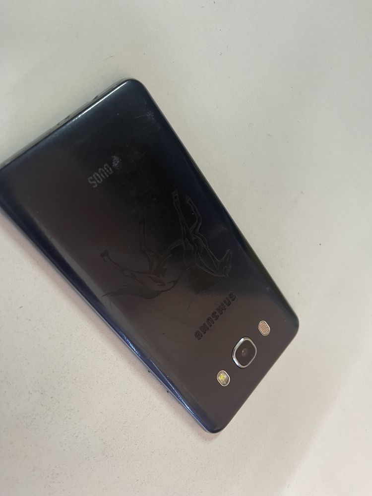 Продам телефон Samsung J5