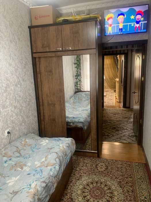 Chilonzor tumani 19mavze 64 uy 13 xonadon, 7 qavat. 3 xona.