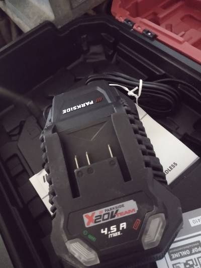 Зарядно устройство Parkside от 4.5 A - 20 V PLG 20 C3