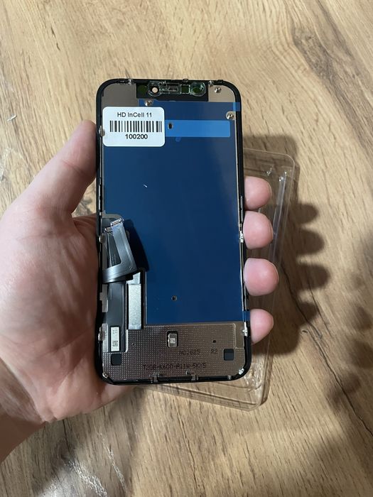 iPhone 11 с гарантей. Айфон 11