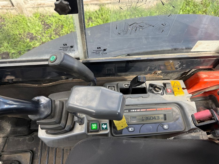Vand Excavator Kubota 2.8T Import !