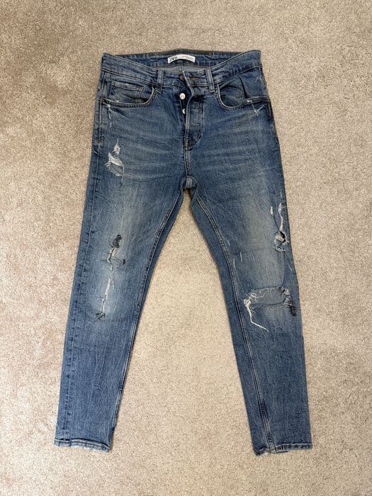 Vand blugi in stare buna