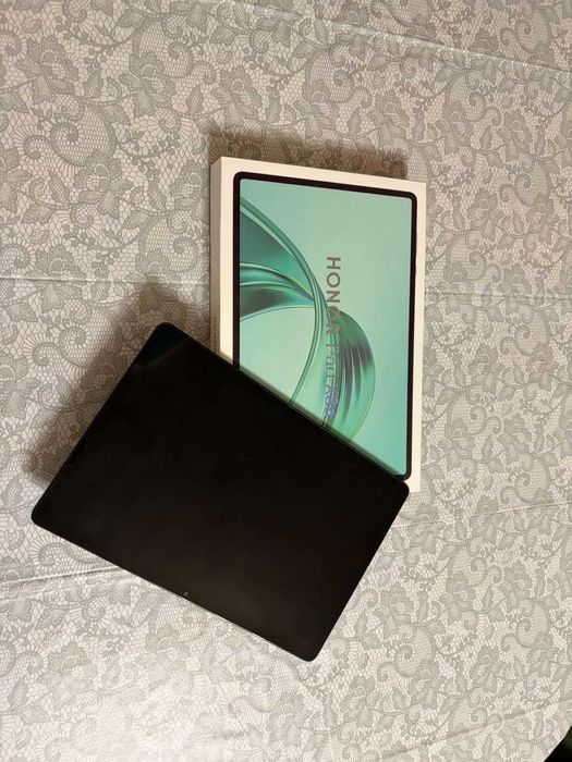 Таблет Honor X8a