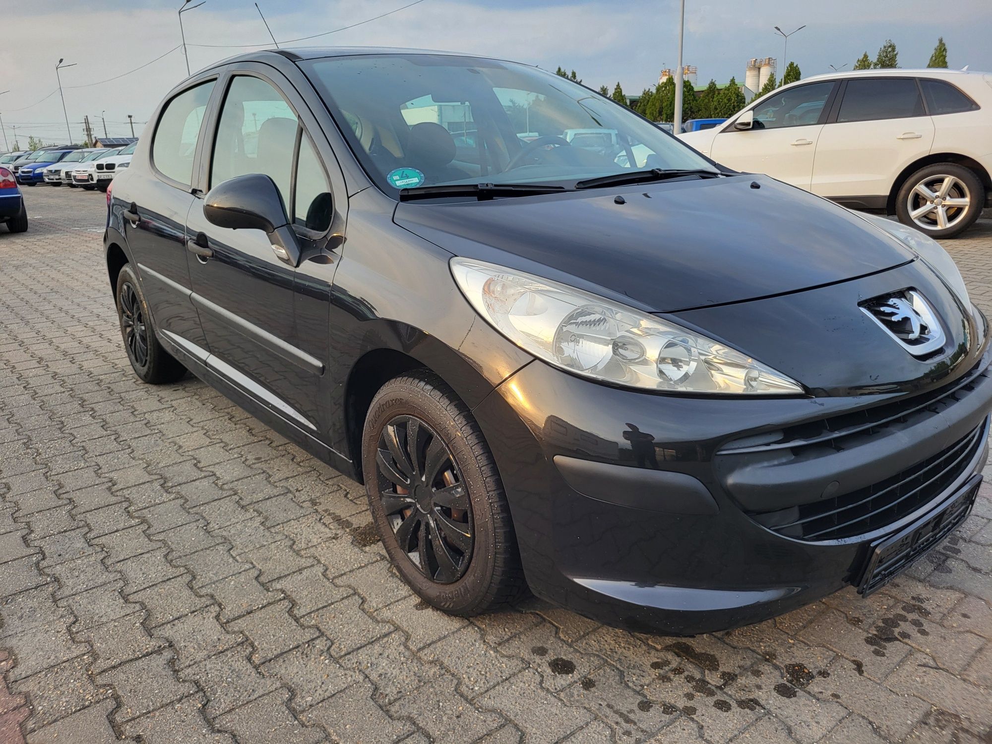 Vand Peugeot 207, 1,4 benzina 2009,