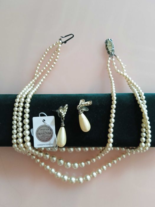 Колие и Обеци Swarovski